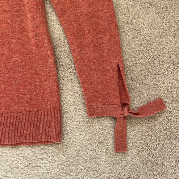 Ann Taylor LOFT Dusty Rose Terracotta Pink Crew Neck Sweater Size XSP - Picture 3 of 11